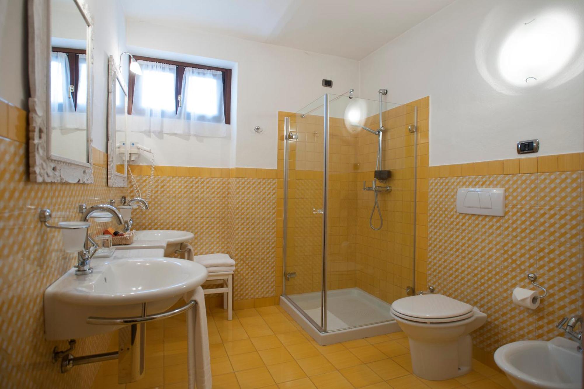 Villa Tiboldi Canale Bagian luar foto